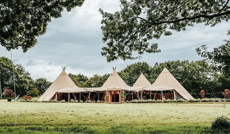 riley green tipis